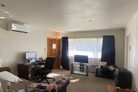 Photo of property in 2/514 Mount Albert Road, Mount Roskill, Auckland, 1042