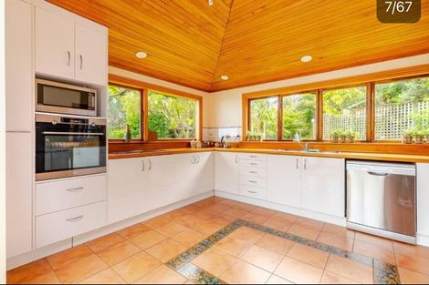 Photo of property in 5 Whiorau Grove, Lowry Bay, Lower Hutt, 5013