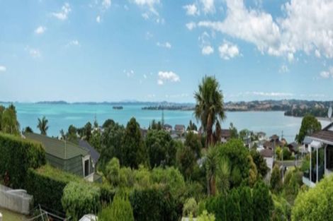 Photo of property in 1/11 Pounamu Place, Shelly Park, Auckland, 2014