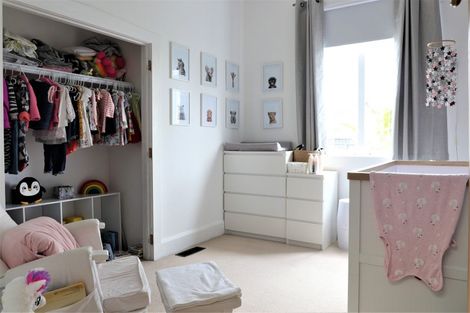 Photo of property in 50 Beresford Street, Bayswater, Auckland, 0622