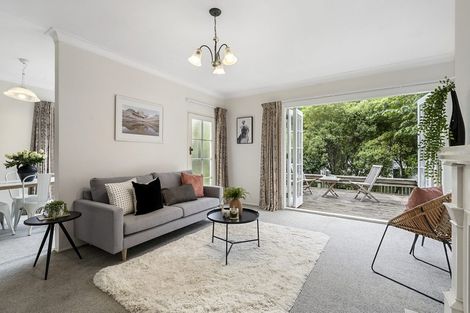 Photo of property in 330 Karori Road, Karori, Wellington, 6012