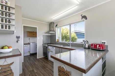 Photo of property in 14 Kaitangata Crescent, Kelson, Lower Hutt, 5010