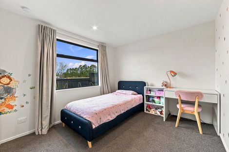 Photo of property in 24 Edward Law Boulevard, Prebbleton, 7604