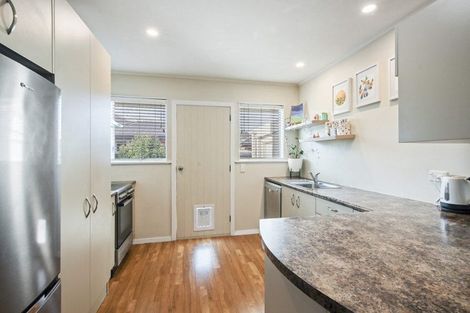 Photo of property in 2/500 Harewood Road, Harewood, Christchurch, 8051