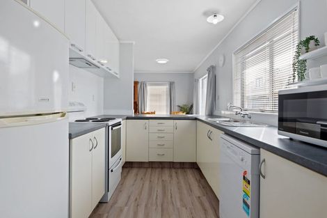 Photo of property in 4/10 Ranch Road, Mount Maunganui, 3116