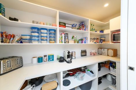 Photo of property in 51 Freedom Drive, Kelvin Grove, Palmerston North, 4414