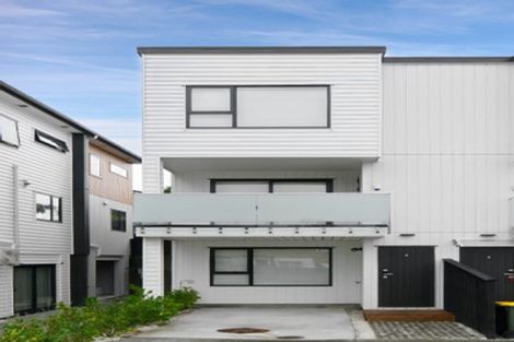 Photo of property in 4/35 Hogans Road, Glenfield, Auckland, 0629