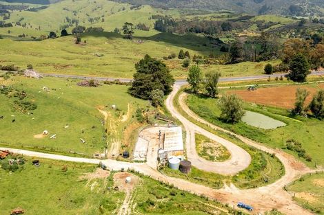 Photo of property in 15 Karuhiruhi Road, Oue, Kaikohe, 0473