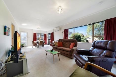 Photo of property in 178a Edmonton Road, Te Atatu South, Auckland, 0610