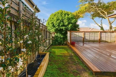 Photo of property in 1 Hoyte Place, Pukehangi, Rotorua, 3015