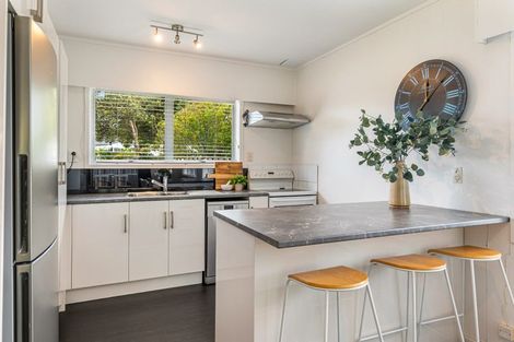 Photo of property in 1/71 Florence Avenue, Orewa, 0931