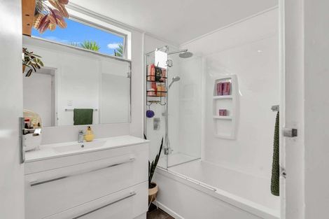 Photo of property in 16 Gloucester Street, Whanganui, 4500