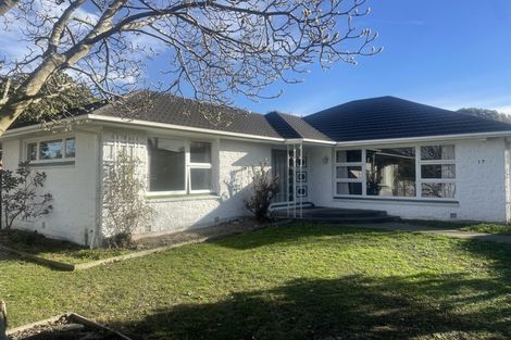 Photo of property in 17 Oakfield Street, Burnside, Christchurch, 8053
