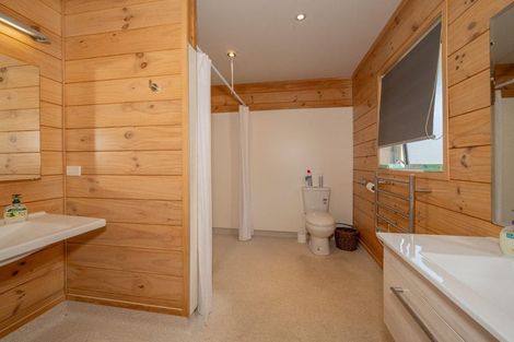 Photo of property in 14 Robin Azariah Place, Te Kuiti, 3910