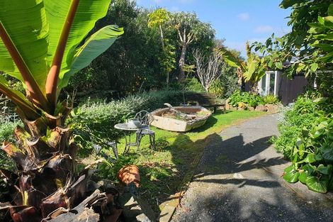 Photo of property in 15 Puriri Place, Tuateawa, Coromandel, 3583