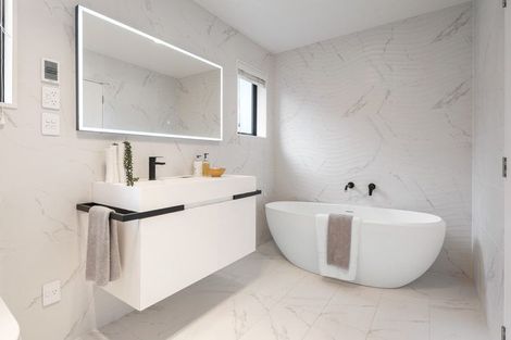 Photo of property in 8 Thomas Rielly Avenue, Hobsonville, Auckland, 0616