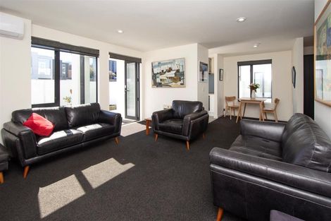 Photo of property in 2 Oakford Close, Riccarton, Christchurch, 8011