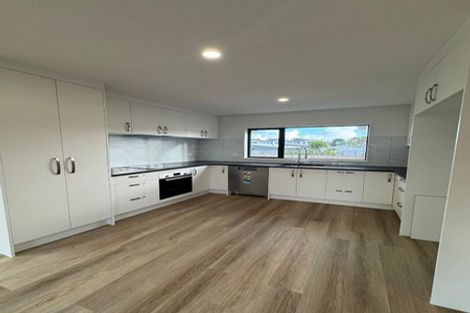 Photo of property in 73d Arimu Road, Papakura, 2110