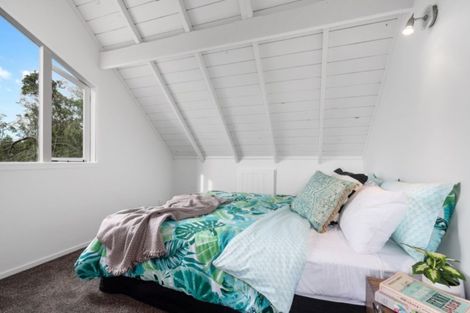 Photo of property in 3b Shiloh Way, Greenhithe, Auckland, 0632