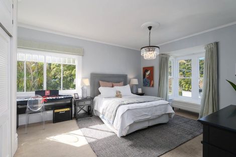 Photo of property in 359 Hardy Street, Nelson, 7010