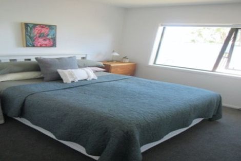 Photo of property in 18 Norris Grove, Taita, Lower Hutt, 5011