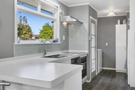 Photo of property in 2/79 Taupo View Road, Taupo, 3330