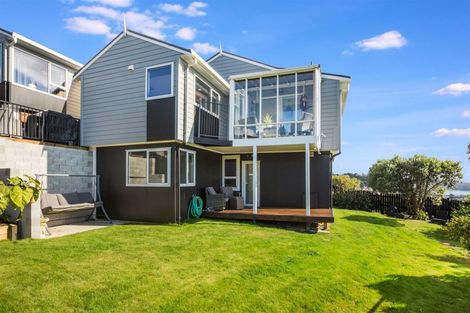 Photo of property in 19 Mercury Way, Whitby, Porirua, 5024