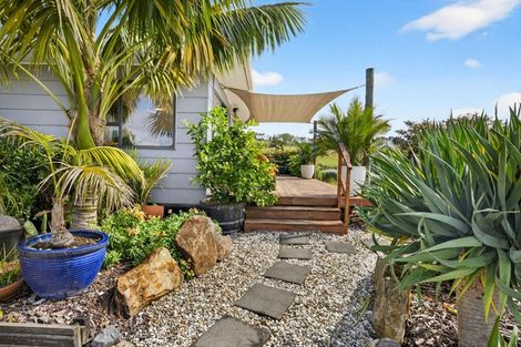 Photo of property in 252 Oneriri Road, Kaiwaka, 0573