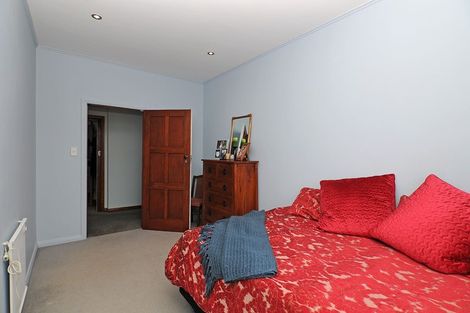 Photo of property in 4 Leveson Street, Strathmore Park, Wellington, 6022