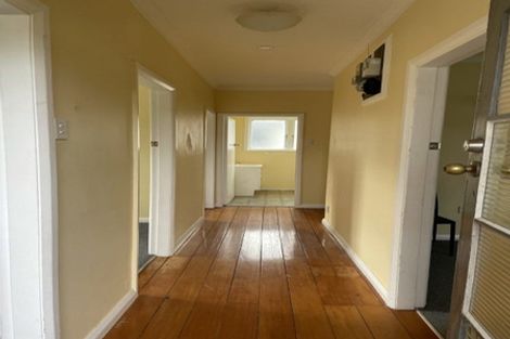 Photo of property in 10 Olivia Crescent, Tawa, Wellington, 5028