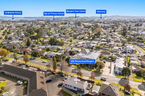 Photo of property in Oakwood Manor, 608c Massey Road, Mangere, Auckland, 2022