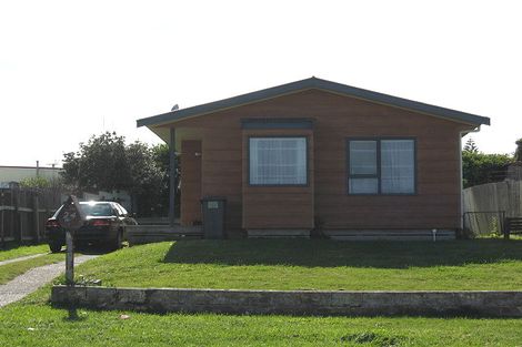 Photo of property in 24 Matai Street, Castlecliff, Whanganui, 4501