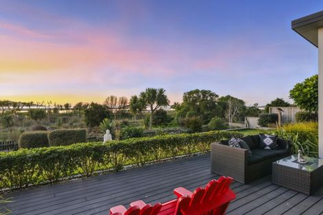 Photo of property in 22 Taranui Way, Paraparaumu Beach, Paraparaumu, 5032