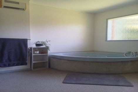 Photo of property in 2/7 Chilton Place, Howick, Auckland, 2014