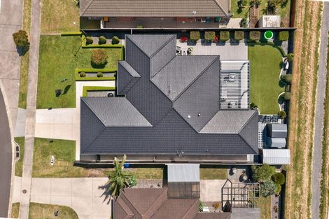 Photo of property in 52 Carrington Drive, Papamoa Beach, Papamoa, 3118