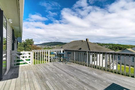 Photo of property in 14 Downes Street, Titahi Bay, Porirua, 5022