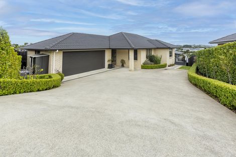 Photo of property in 24 Tokerau Crescent, Pukekohe, 2120