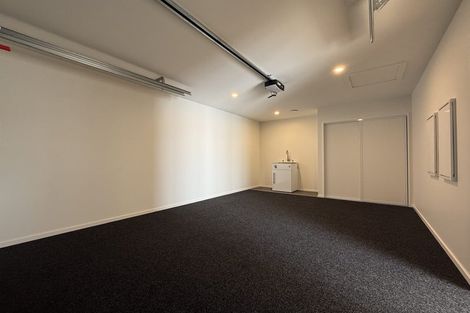 Photo of property in 2 Paradise Way, Halswell, 8025