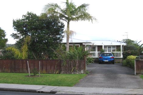Photo of property in 704b Te Atatu Road, Te Atatu Peninsula, Auckland, 0610