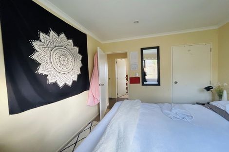Photo of property in 20 Fiesta Drive, Half Moon Bay, Auckland, 2012