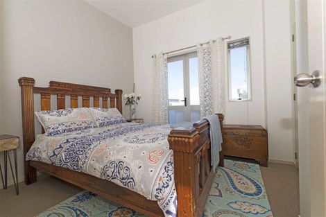 Photo of property in 54 Albionvale Road, Glen Eden, Auckland, 0602