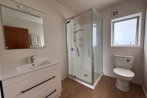 Photo of property in 4/41a Tramway Road, Beach Haven, Auckland, 0626