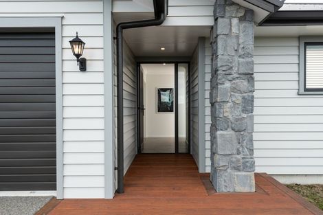 Photo of property in 2 Greystone Place, Omokoroa, 3114