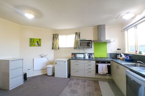 Photo of property in 24 Avenue Road, West End, Timaru, 7910