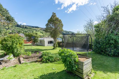 Photo of property in 130 Centennial Avenue, Helensburgh, Dunedin, 9010