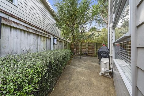 Photo of property in 5b Ryan Grove, Tawa, Wellington, 5028