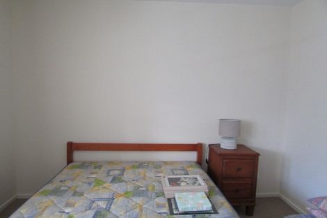 Photo of property in 2 Hawkhurst Road, Lyttelton, 8082