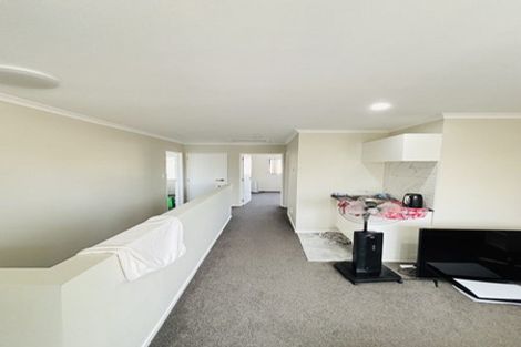 Photo of property in 1/2 Cameron Street, Papakura, 2110