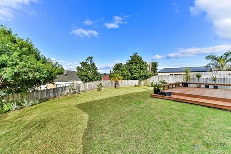 Photo of property in 4 Reremanu Place, Weymouth, Auckland, 2103