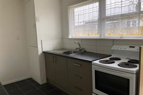 Photo of property in 2/60a Mangere Road, Otahuhu, Auckland, 1062